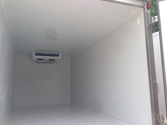 _ HOWO Light Duty Commercial Trucks Refrigerator Freezer Van Box Truck For Meat