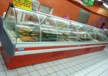 Selbstständiges Nahrungsmittelfeinkostgeschäft Kühlvitrine, Fleisch-Anzeigen-hinterer Gegenzähler